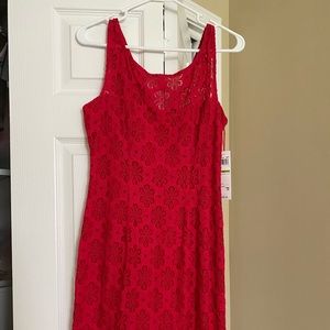 Reddish pink lacy dress